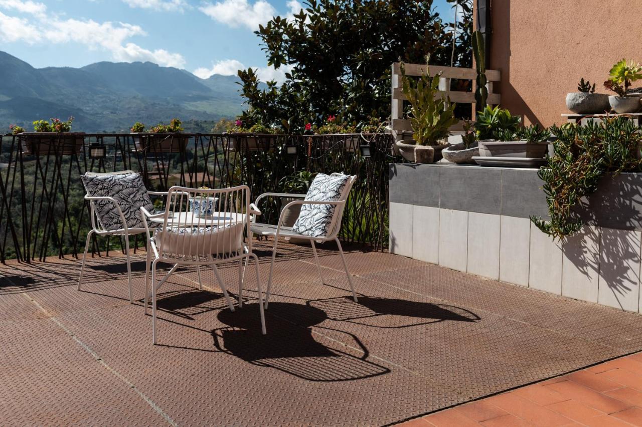 Bnb Casa Rossa Monreale Exteriör bild
