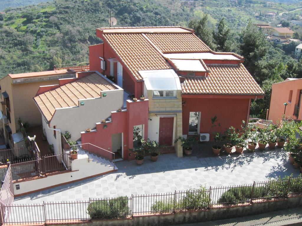 Bnb Casa Rossa Monreale Rum bild
