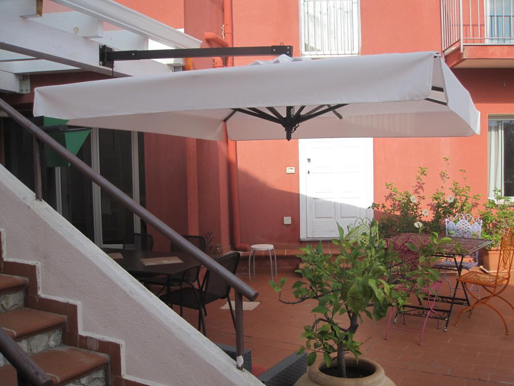 Bnb Casa Rossa Monreale Exteriör bild