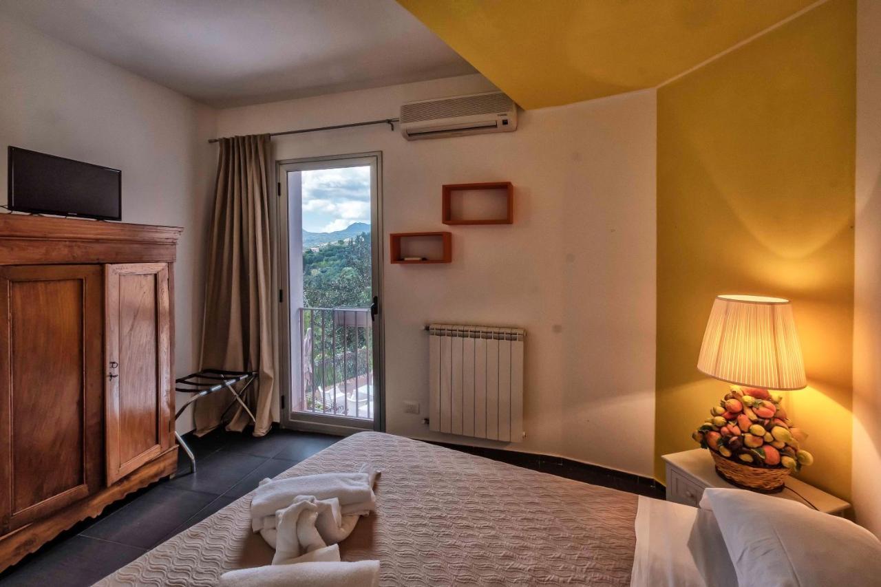 Bnb Casa Rossa Monreale Exteriör bild