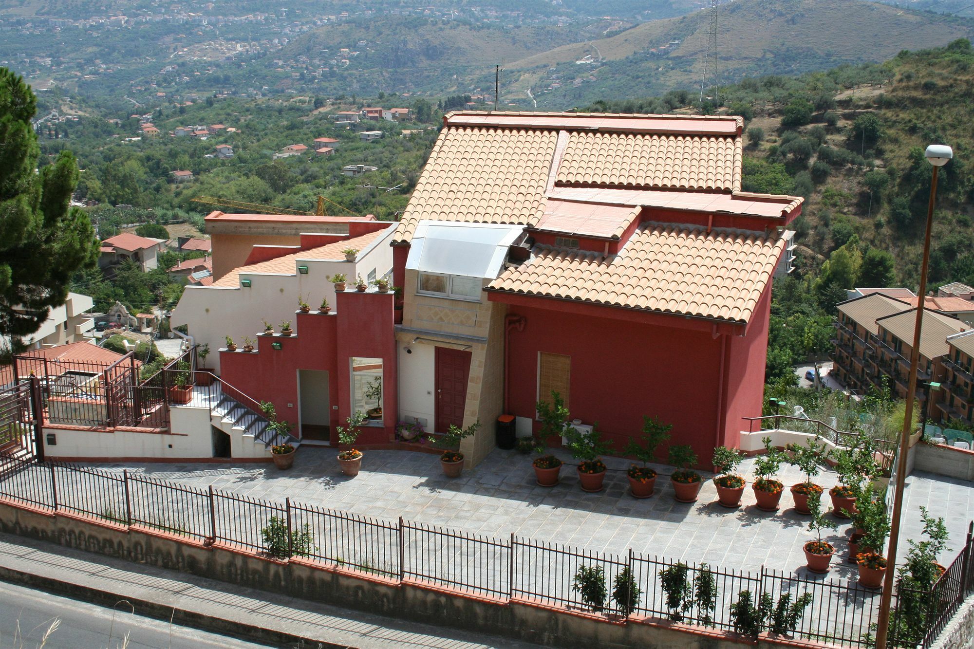 Bnb Casa Rossa Monreale Exteriör bild